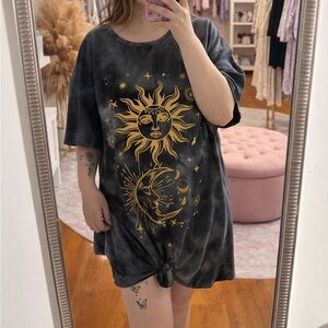 Black and Gold Sun and Moon Graphic T-Shirt Dress